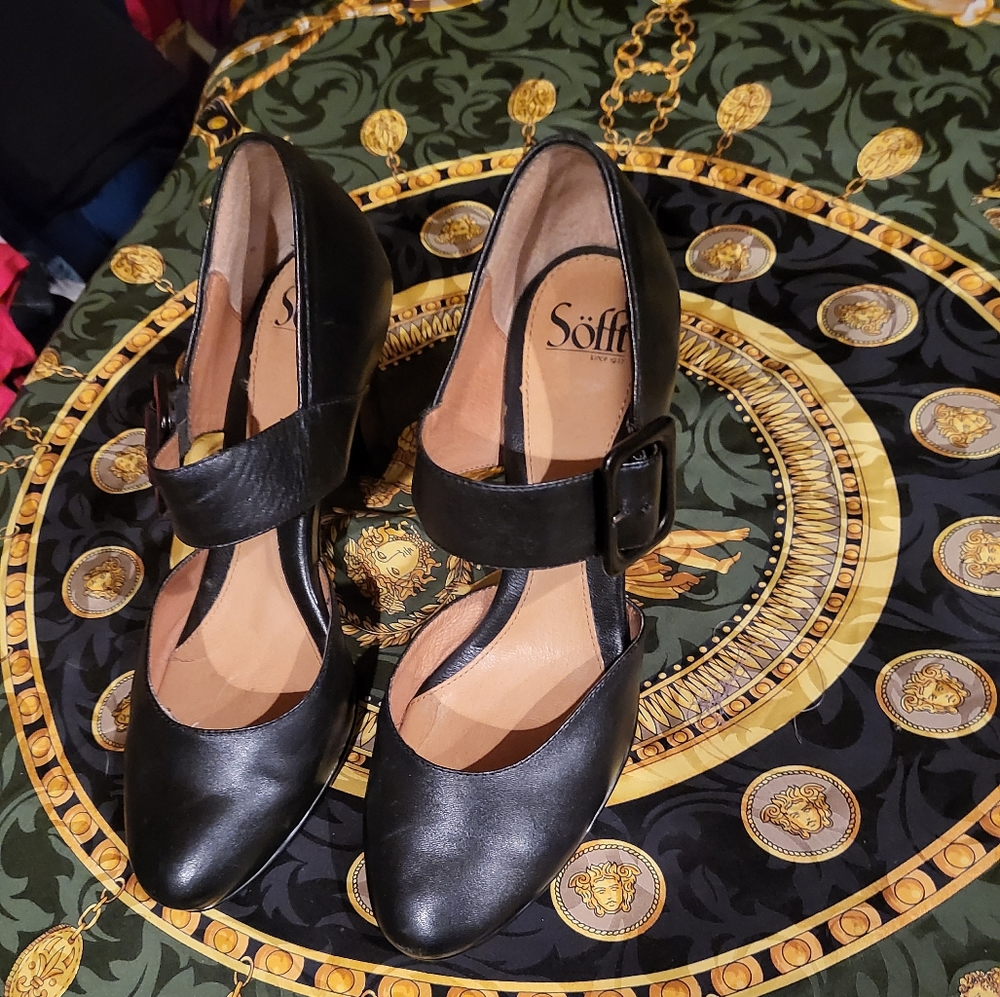 Sofft Heals Mary Jane, Like New, Iconic